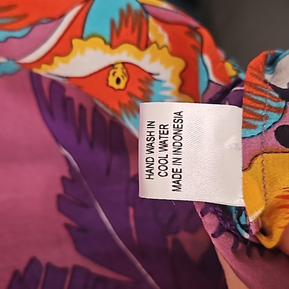 Chasing Unicorns Volcano Silk Crepe Short Sleeve Shirt - Picture 6 of 8